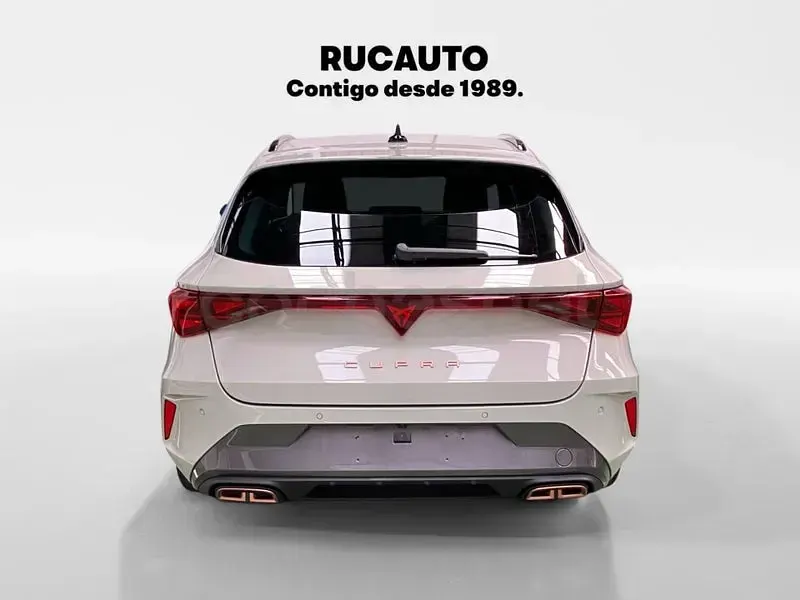Usado Cupra Leon 204 CV (150 kW) 2025 Beige Familiar