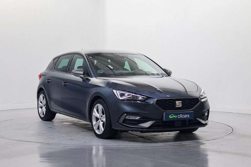 Usado Seat Leon FR 150 CV (110 kW) 2024 Gris Utilitario