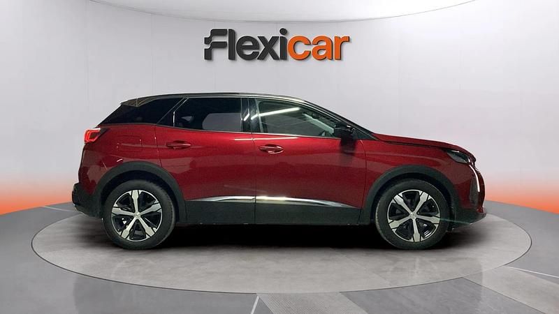 Usado Peugeot 3008 Allure 131 CV (96 kW) 2022 Rojo SUV
