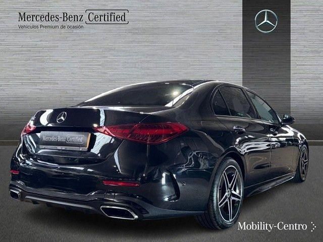 Usado Mercedes C200 AMG line 163 CV (119 kW) 2025 Negro obsidiana Berlina