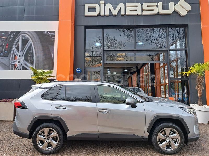 Gris / plata Usado 2019 Toyota RAV4 Hybrid Luxury SUV | 28.990 € (Precio justo) - Imagen 1/4