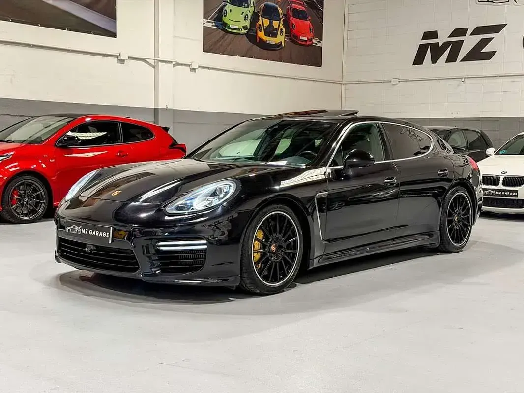 Usado Porsche Panamera 519 CV (381 kW) 2013 Negro Utilitario