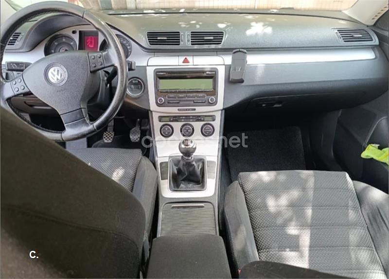Usado VW Passat Advance 140 CV (102 kW) 2008 Negro Familiar
