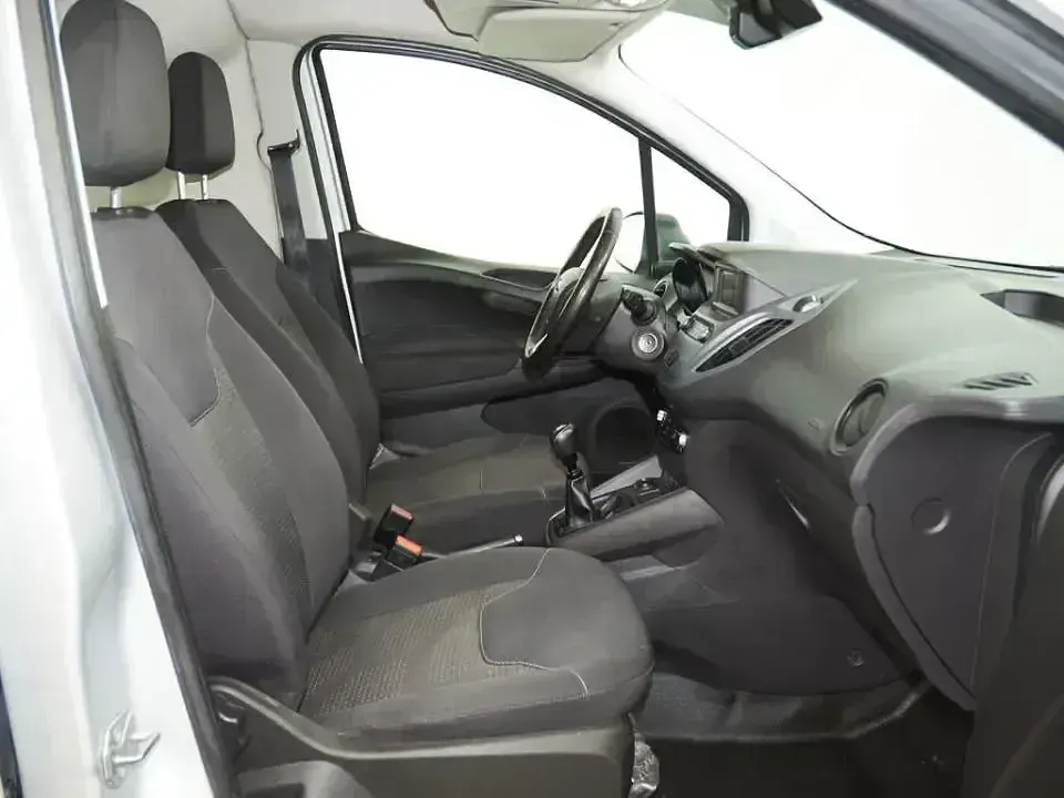 Usado Ford Transit Trend 100 CV (73 kW) 2021 Gris Van