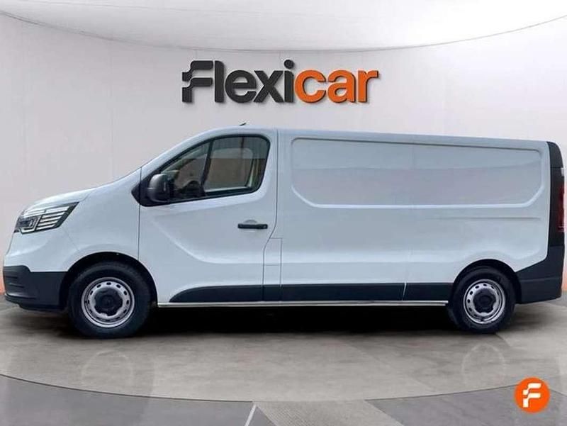Usado Renault Trafic Equilibre 150 CV (110 kW) 2022 Blanco Monovolumen