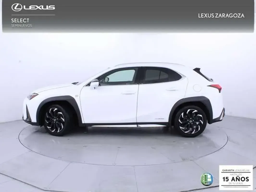 Usado Lexus UX 250h 184 CV (135 kW) 2020 Blanco SUV
