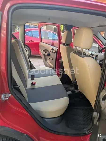 Usado Fiat Panda 4x4 Climbing 70 CV (51 kW) 2009 Rojo Utilitario