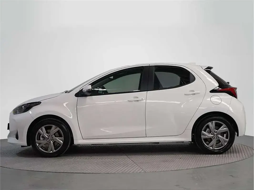 Usado Toyota Yaris Active 116 CV (85 kW) 2024 Utilitario