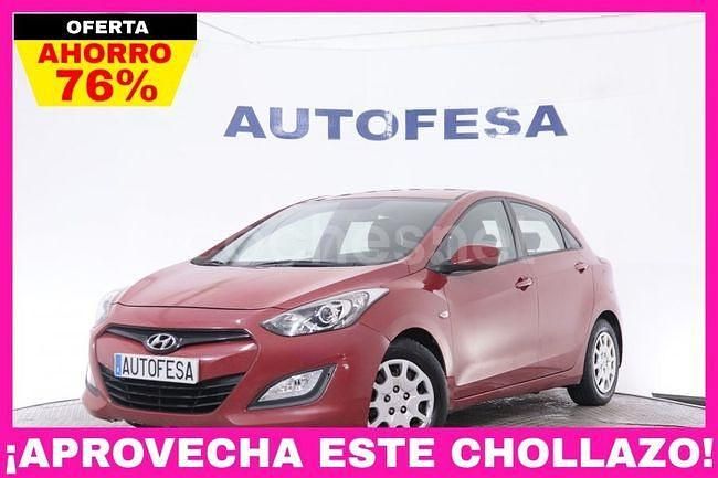 Rojo Usado 2012 Hyundai i30 Berlina | 5350 € (Precio justo) - Imagen 1/4