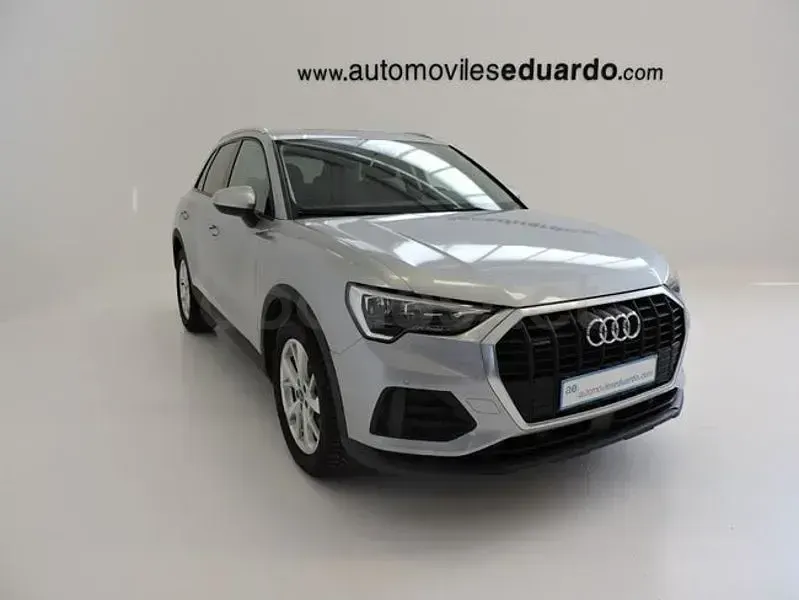 Usado Audi Q3 150 CV (110 kW) 2021 Gris / plata SUV