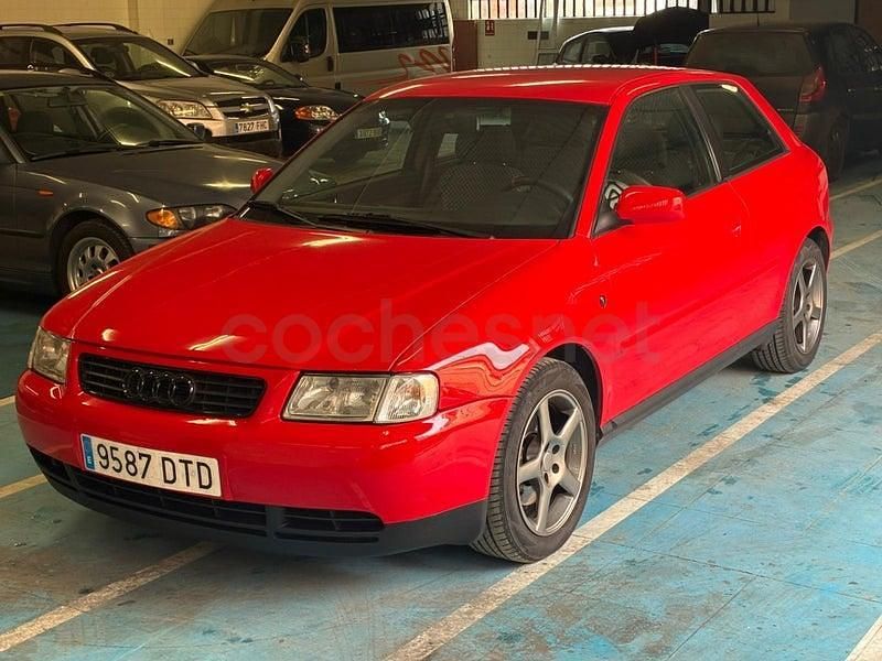 Usado Audi A3 Ambiente 150 CV (110 kW) 2000 Rojo Utilitario