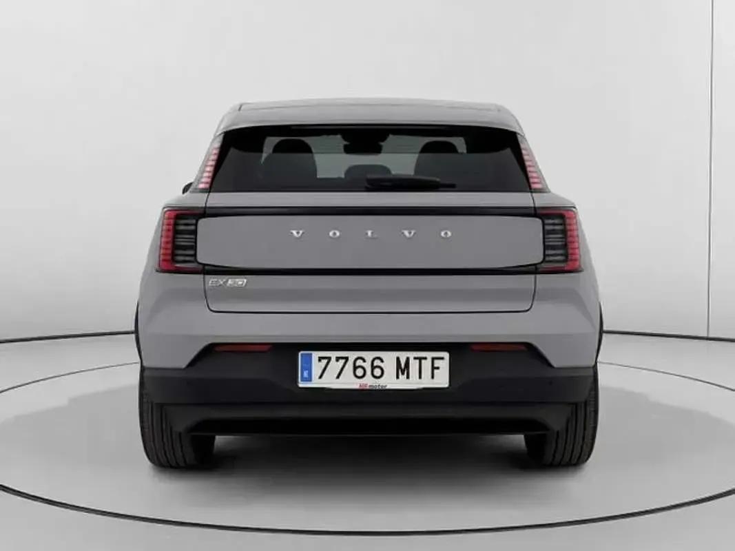 Usado Volvo EX30 Core 200 kW (272 CV) 2024 Gris SUV