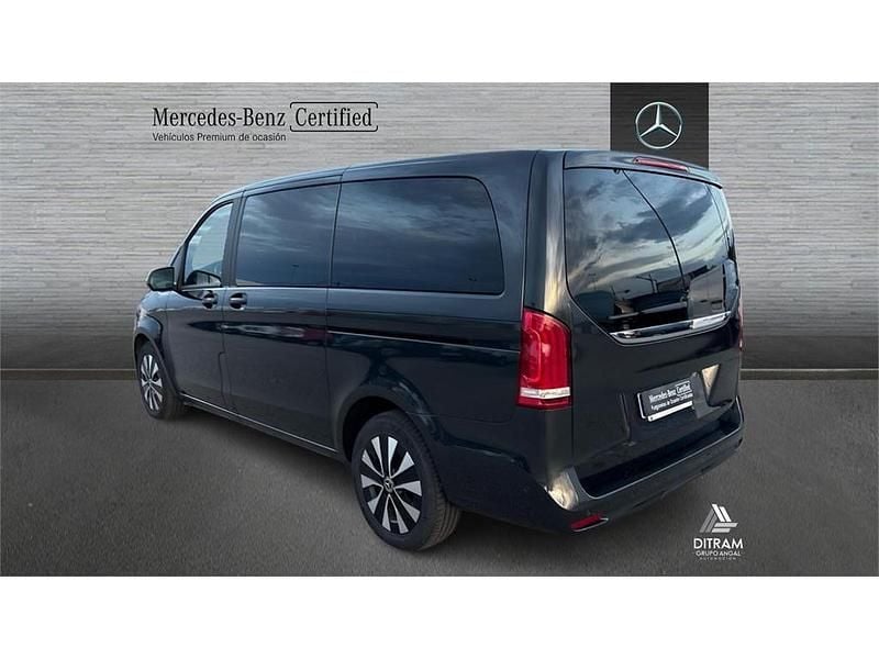 Usado Mercedes V250 190 CV (139 kW) 2023 Gris Monovolumen