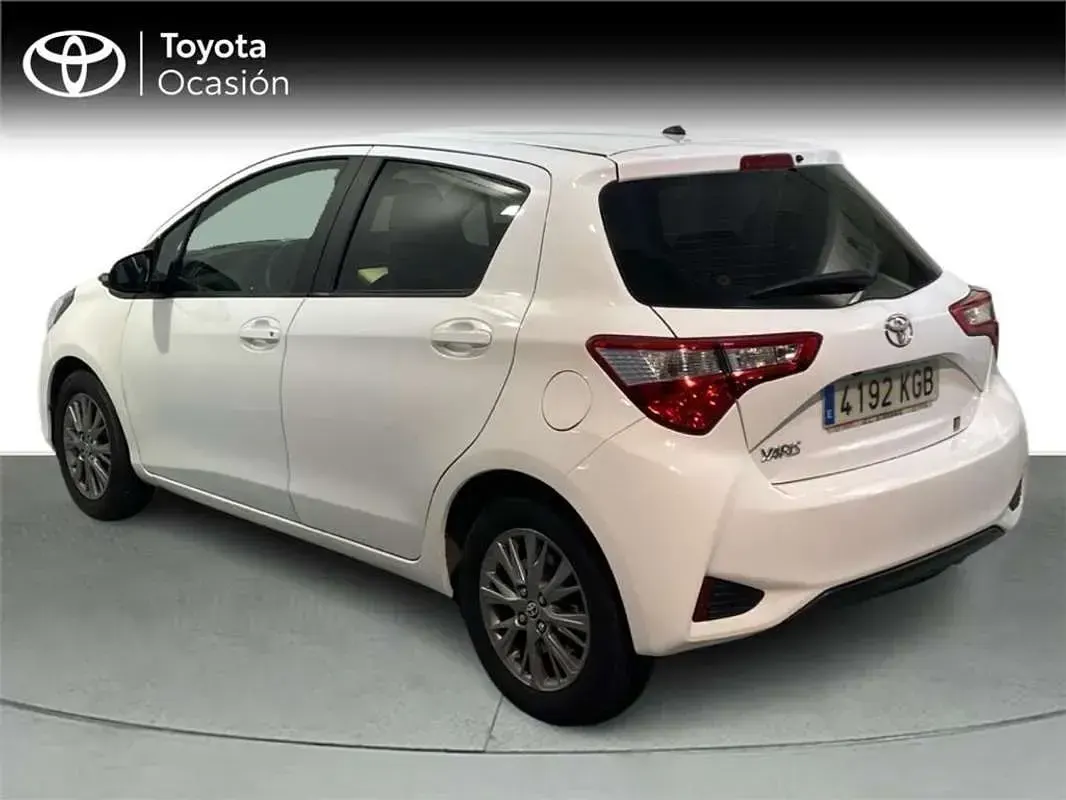 Usado Toyota Yaris Active 69 CV (50 kW) 2017 Utilitario