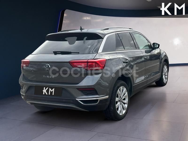 Usado VW T-Roc Advance 150 CV (110 kW) 2021 Gris / plata SUV