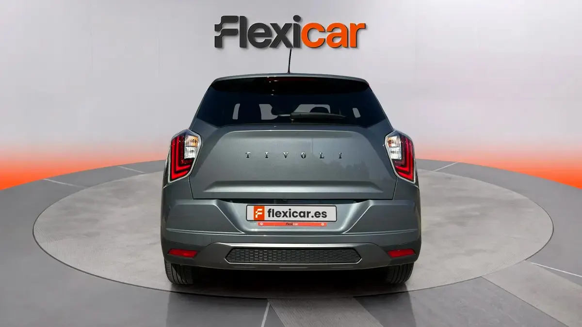 Usado SsangYong Tivoli 163 CV (119 kW) 2024 Gris SUV