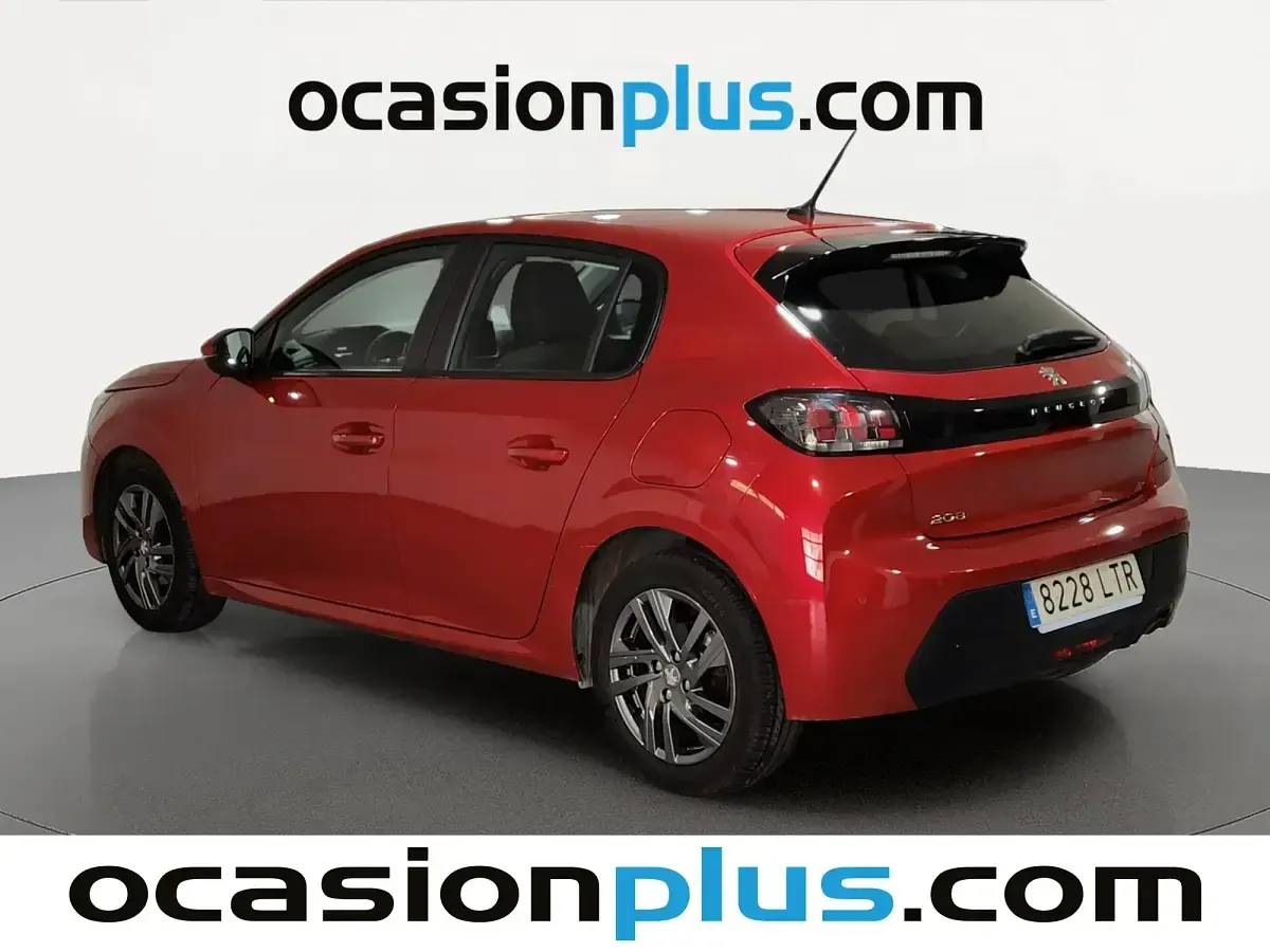 Usado Peugeot 208 Active 100 CV (73 kW) 2021 Rojo Utilitario