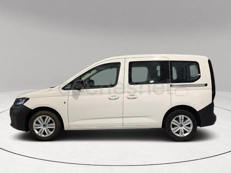Usado VW Caddy 102 CV (75 kW) 2024 Blanco Monovolumen