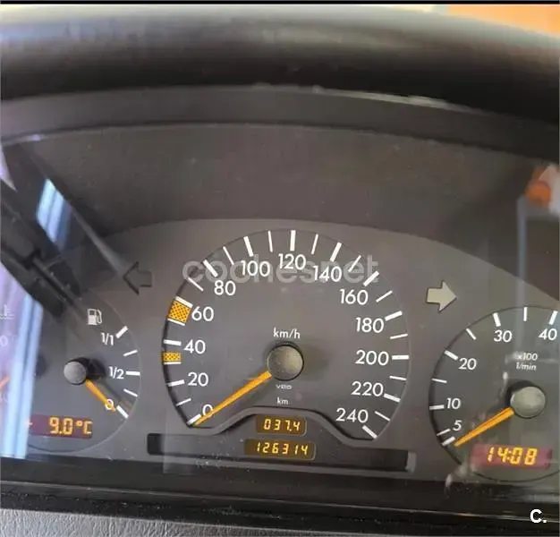 Usado Mercedes C180 Classic 122 CV (89 kW) 1998 Blanco Berlina