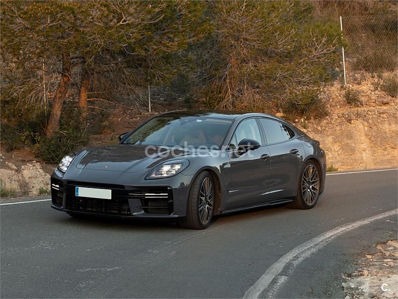 Usado Porsche Panamera 4 470 CV (345 kW) 2025 Gris / plata Berlina