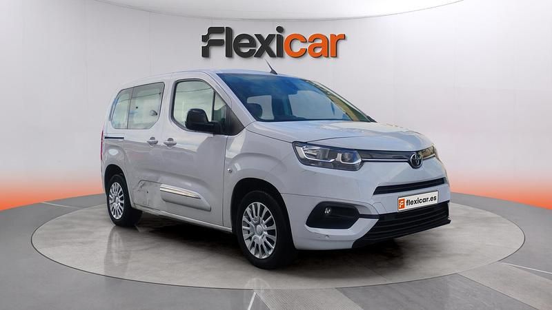 Usado Toyota Proace City City 102 CV (75 kW) 2024 Blanco Monovolumen