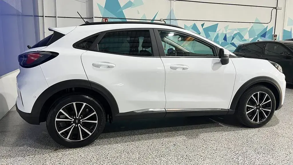 Usado Ford Puma Titanium 125 CV (91 kW) 2024 Blanco SUV