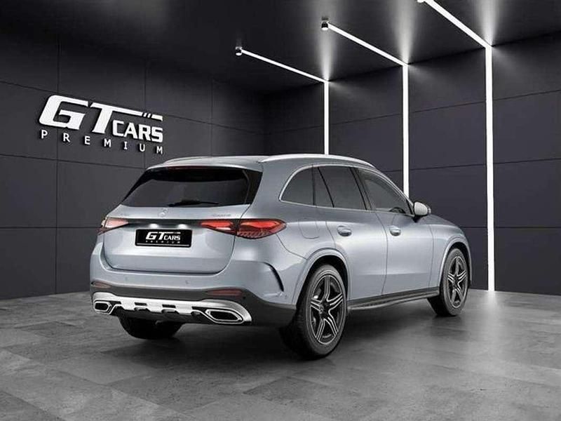 Usado Mercedes GLC300e AMG 333 CV (244 kW) 2024 Plateado SUV