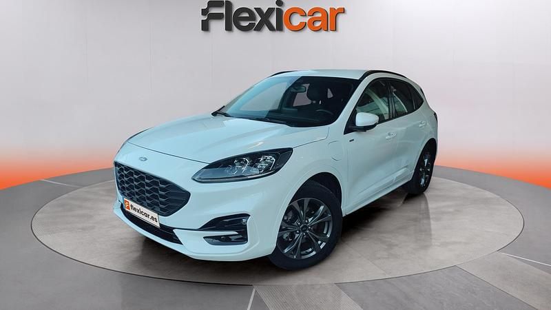 Usado Ford Kuga ST-Line 226 CV (166 kW) 2023 Blanco SUV