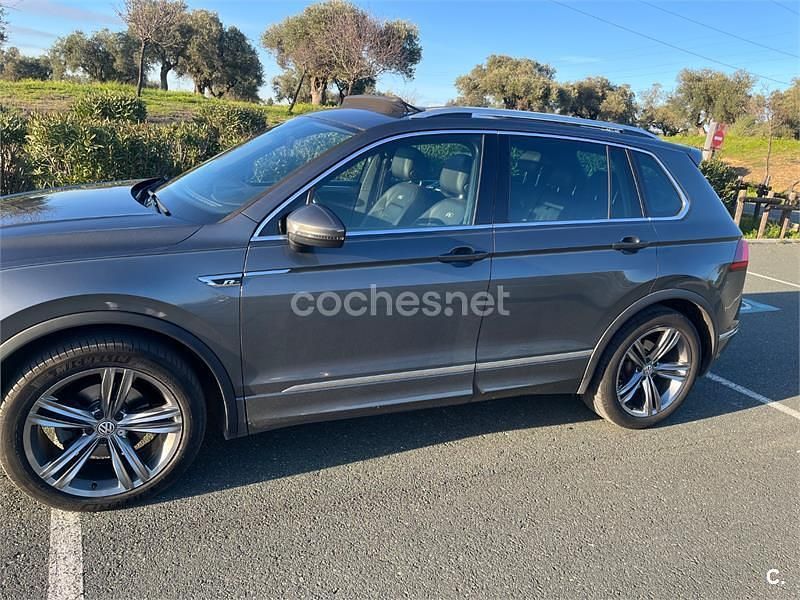 Usado VW Tiguan Sportline 150 CV (110 kW) 2018 Gris / plata SUV