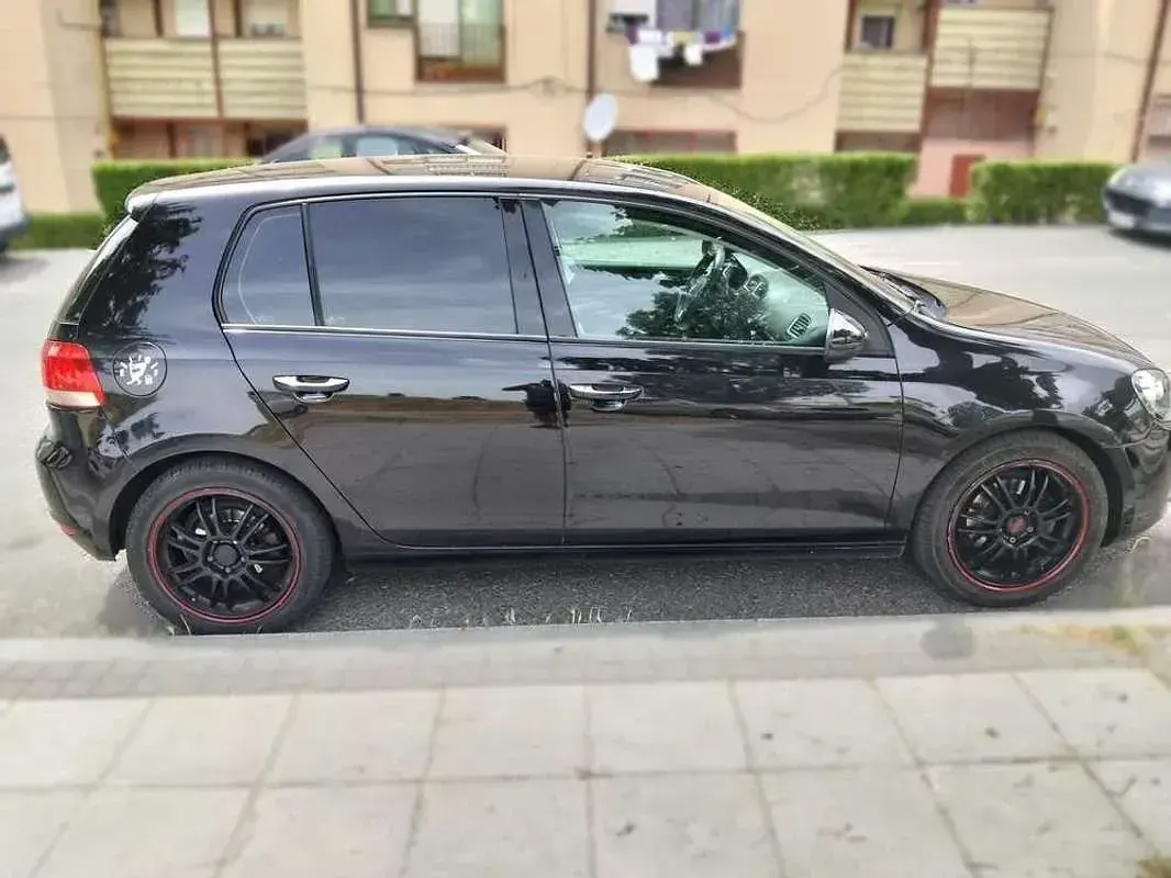 Usado VW Golf VI Sport 110 CV (80 kW) 2009 Negro Utilitario