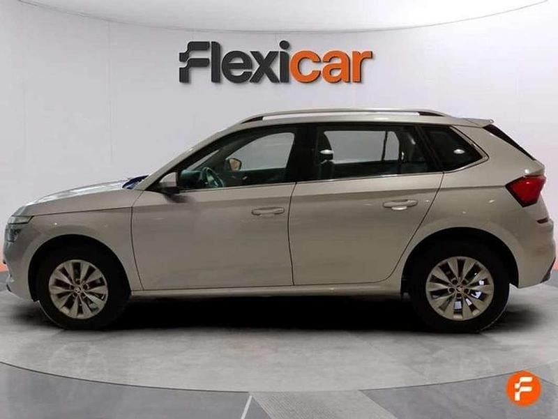 Usado Skoda Kamiq Ambition 110 CV (80 kW) 2021 Gris SUV
