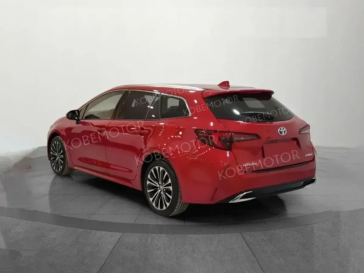 Nuevo Toyota Corolla Style 178 CV (130 kW) 2025 Rojo Familiar