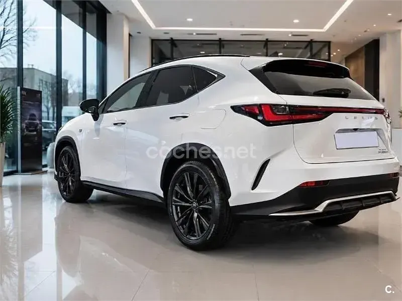 Usado Lexus NX450h+ Sport Line 306 CV (225 kW) 2022 Blanco SUV
