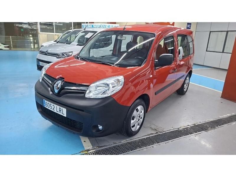 Usado Renault Kangoo 80 CV (58 kW) 2021 Rojo Familiar