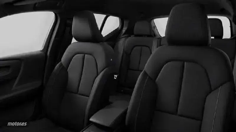 Usado Volvo XC40 Core 185 kW (252 CV) 2023 Azul SUV