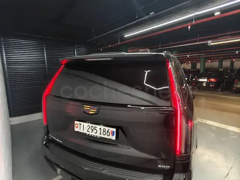 Usado Cadillac Escalade 409 CV (300 kW) 2021 Negro SUV