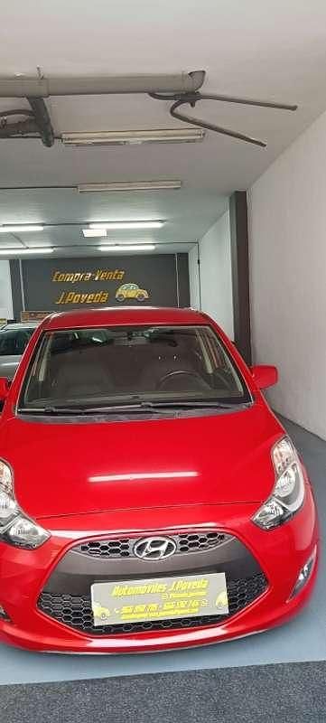 Usado Hyundai ix20 90 CV (66 kW) 2016 Rojo Utilitario
