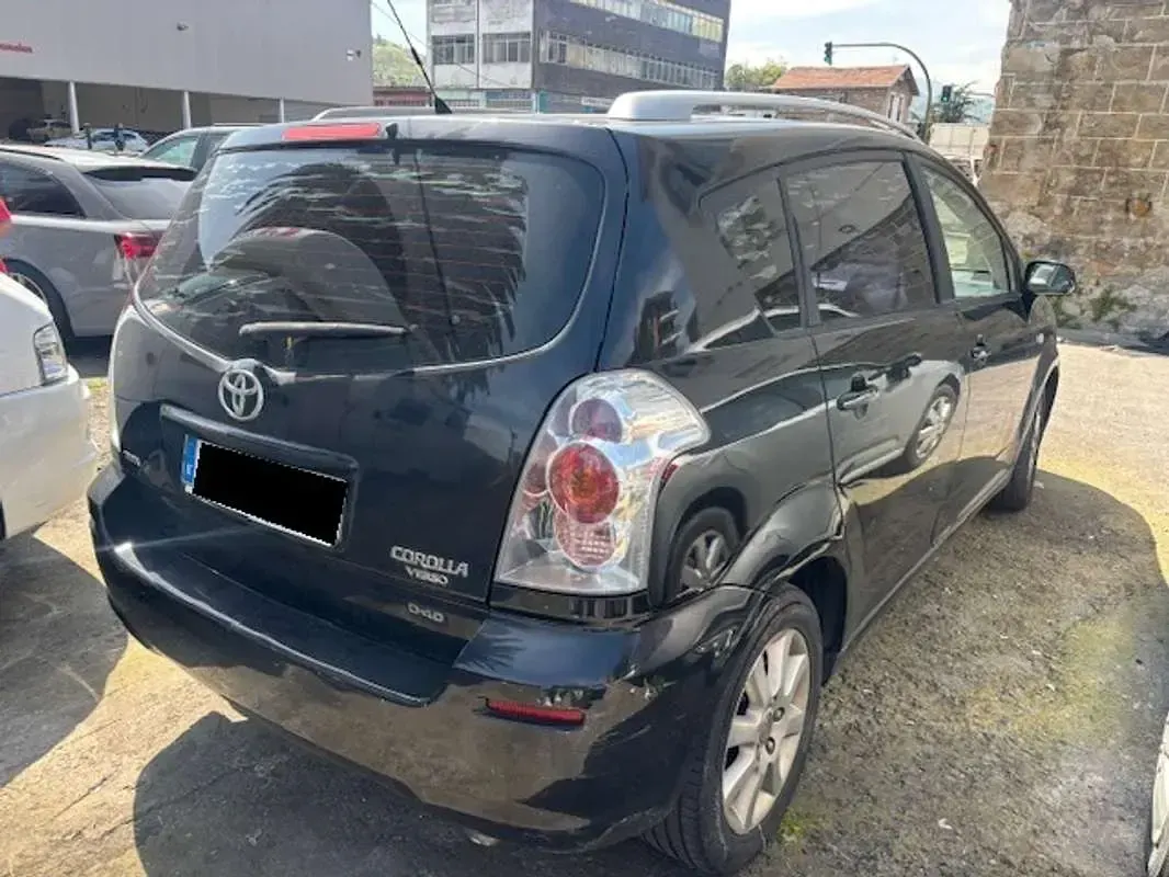 Usado Toyota Corolla Verso Sol 136 CV (100 kW) 2006 Negro Monovolumen