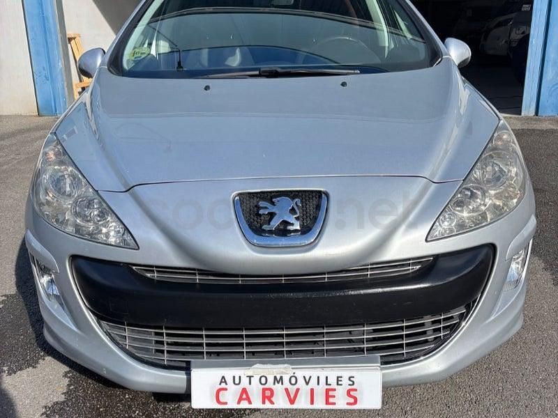 Usado Peugeot 308 Premium 110 CV (80 kW) 2010 Gris / plata Berlina