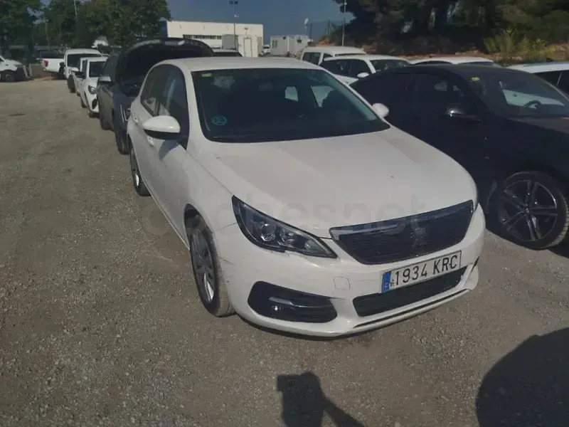 Usado Peugeot 308 Business-Line 130 CV (95 kW) 2018 Blanco Berlina