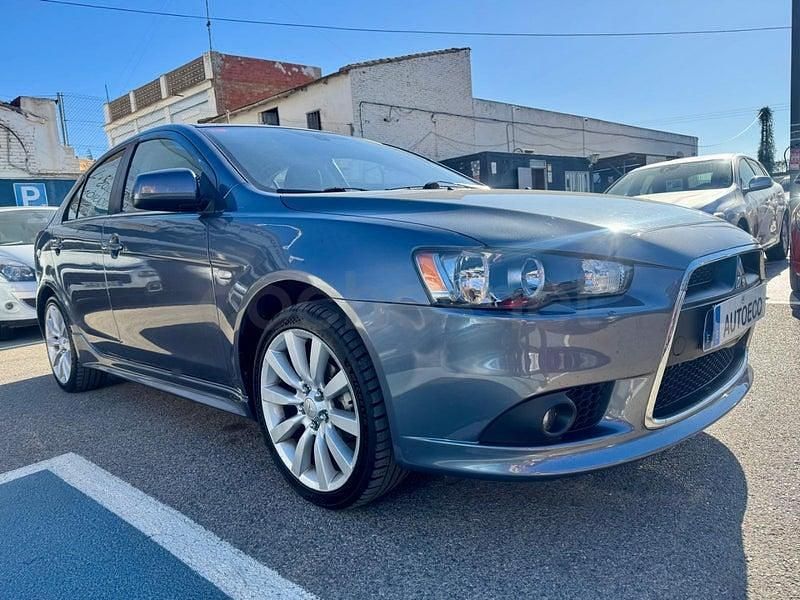 Usado Mitsubishi Lancer Sportback Instyle 140 CV (102 kW) 2009 Azul Berlina