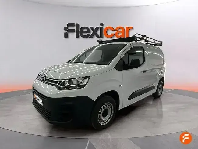 Usado Citroën Berlingo 102 CV (75 kW) 2023 Blanco Monovolumen