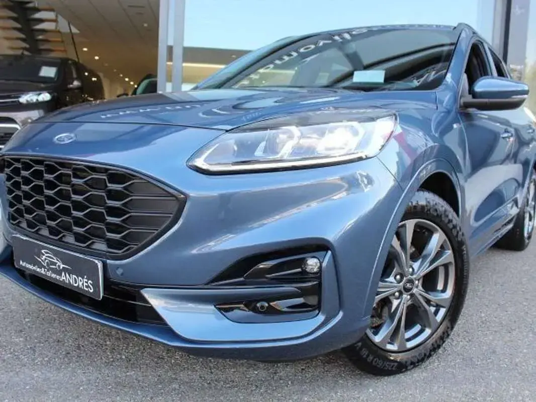 Usado Ford Kuga ST-Line 120 CV (88 kW) 2022 Azul SUV