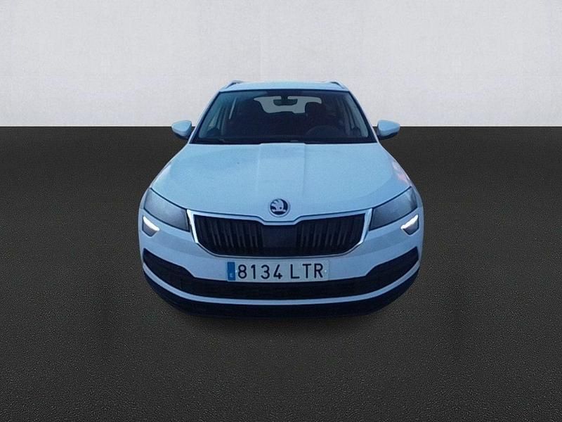 Usado Skoda Karoq Ambition 110 CV (80 kW) 2021 Blanco SUV