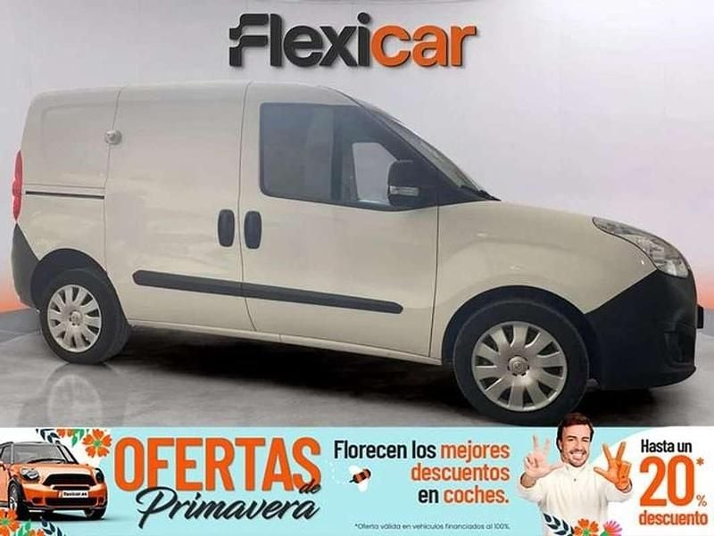 Usado Opel Combo 95 CV (69 kW) 2018 Blanco Monovolumen