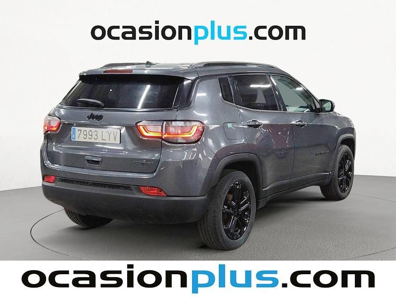 Usado Jeep Compass Night Eagle 131 CV (96 kW) 2022 Blanco SUV
