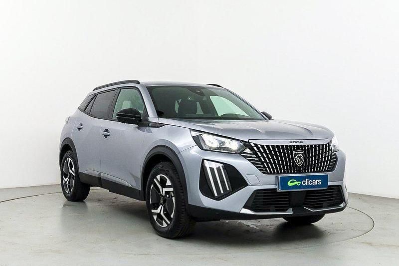 Usado Peugeot e-2008 Allure 114 kW (156 CV) 2025 Gris SUV