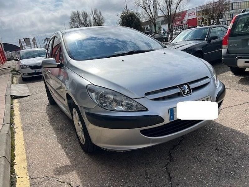 Usado Peugeot 307 90 CV (66 kW) 2002 Gris / plata Berlina