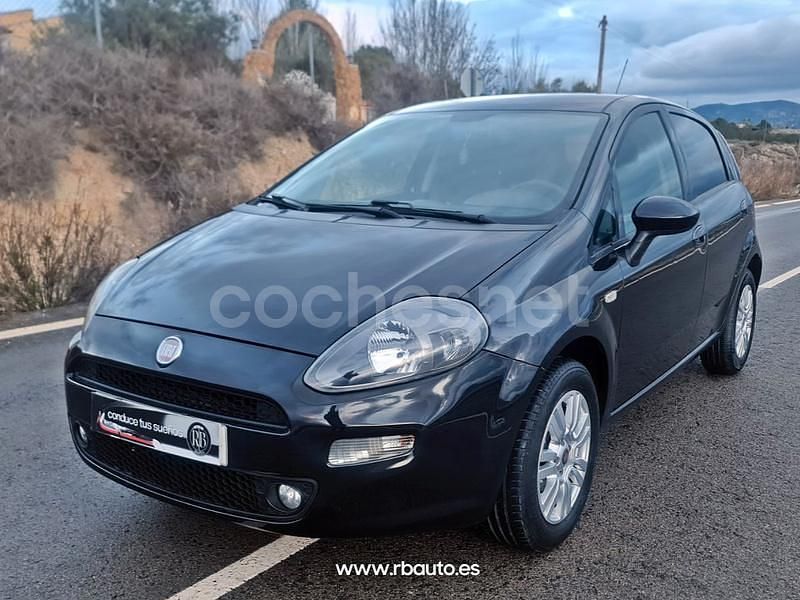 Negro Usado 2014 Fiat Punto Easy Utilitario | 5490 € (Precio justo) - Imagen 1/4