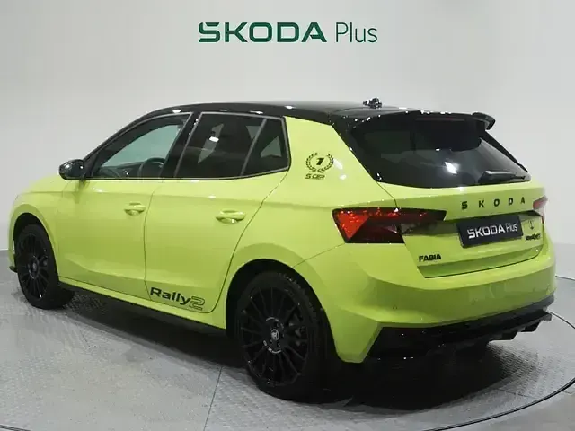 Usado Skoda Fabia 190 CV (139 kW) 2025 Verde Utilitario